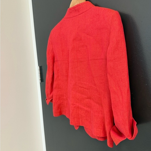 MaxMara sz. 8 vintage linen orange/red
Blazer Classic great vintage condition - Picture 10 of 15